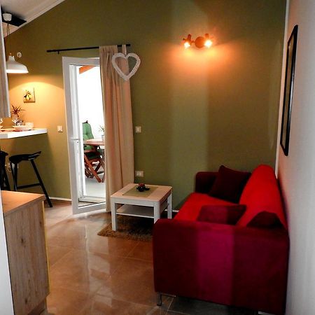 Delight Loft Apartment Ровин Екстериор снимка