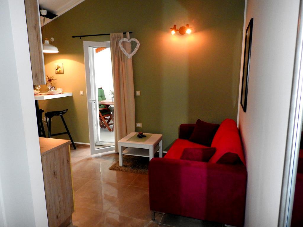 Delight Loft Apartment Ровин Екстериор снимка
